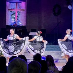 La Casa de Todos - Folkloric Dancers