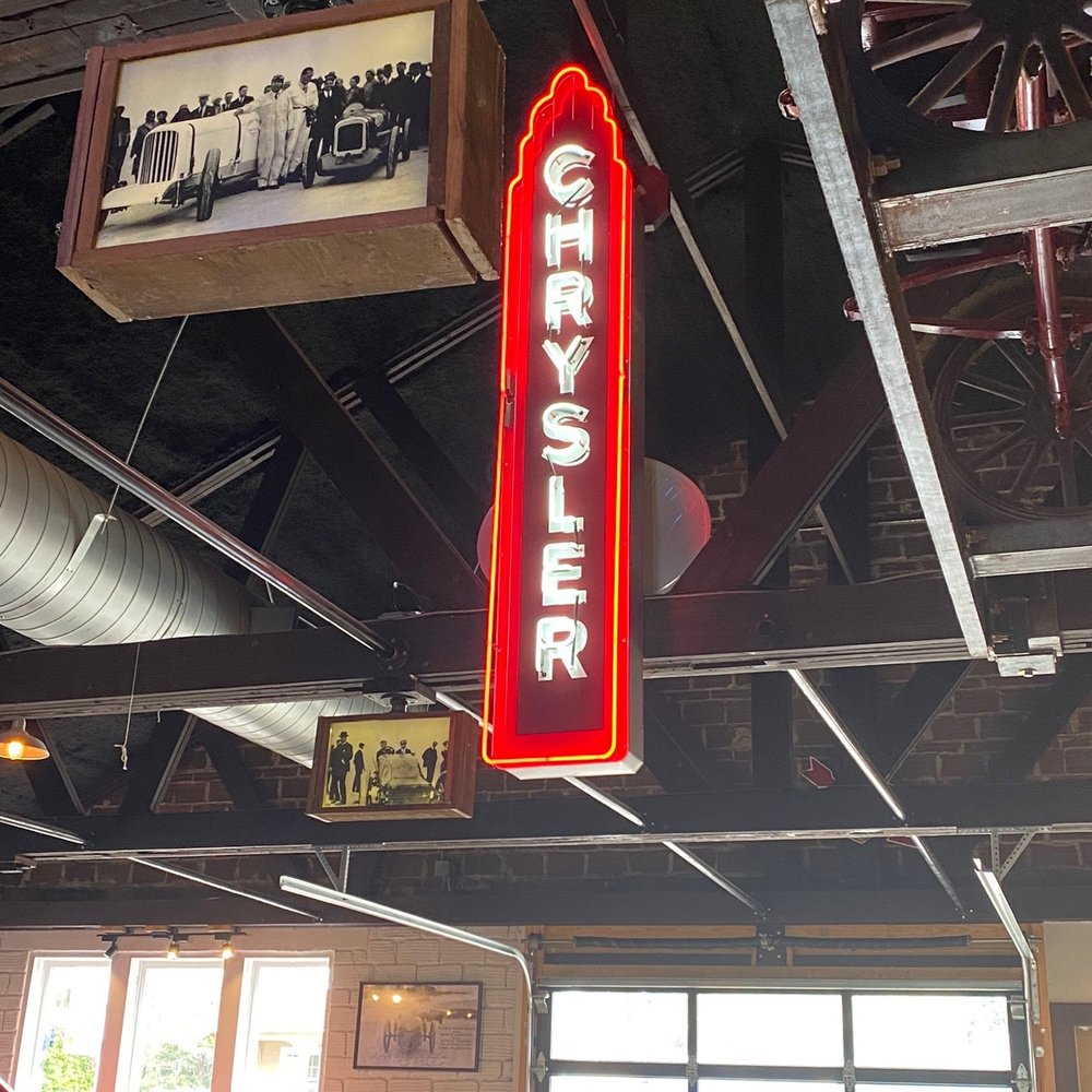 Ormond Garage - Decor - New American Near Me - Ormond Beach, Florida
