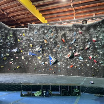 Hangar 18 - Arcadia - Climbing area - Rock Climbing Near Me - Arcadia, California