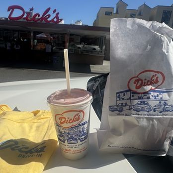 Dick's Drive-In - Front view with the necessities. - Fast Food Near Me - Seattle, Washington