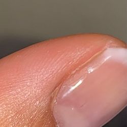 Julia Grace Salon - Peeling on the side of the nail 30 minutes after appointment :(