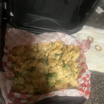 Cheese Me Please Me - Cajun Salmon Alfredo Pasta - Comfort Food Near Me - Atlanta, Georgia