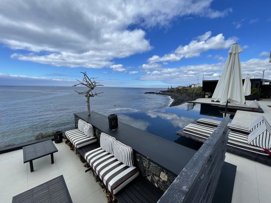 White Exclusive Suites & Villas by null