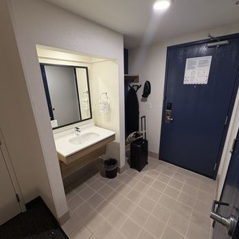 Spark by Hilton Williams - Hotels Near Me - Williams, California