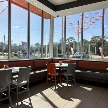 Whataburger - Inside seating/ lobby - Burgers Near Me - Jacksonville, Florida