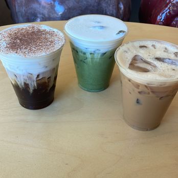 Flo Coffee Bar - The Nico, matcha, vanilla latte - Coffee & Tea Near Me - Venice, California