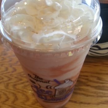 The Coffee Bean & Tea Leaf - Malibu Dream- Strawberry, banana and vanilla ice blended yumminess!! - Coffee & Tea Near Me - Honolulu, Hawaii