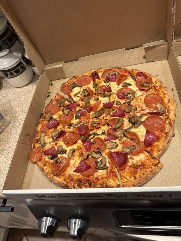 Oakville Pizzeria Logo