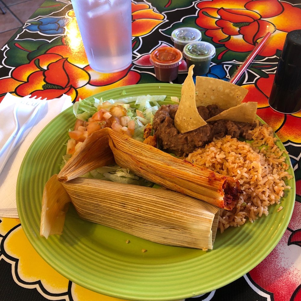 La Tapatia - Tamale Lunch Plate - Mexican Near Me - El Paso, Texas