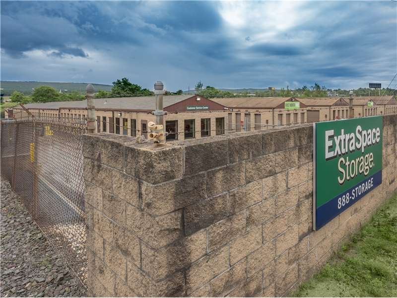 EXTRA SPACE STORAGE Updated September 2024 16 Photos 1030 Reeves