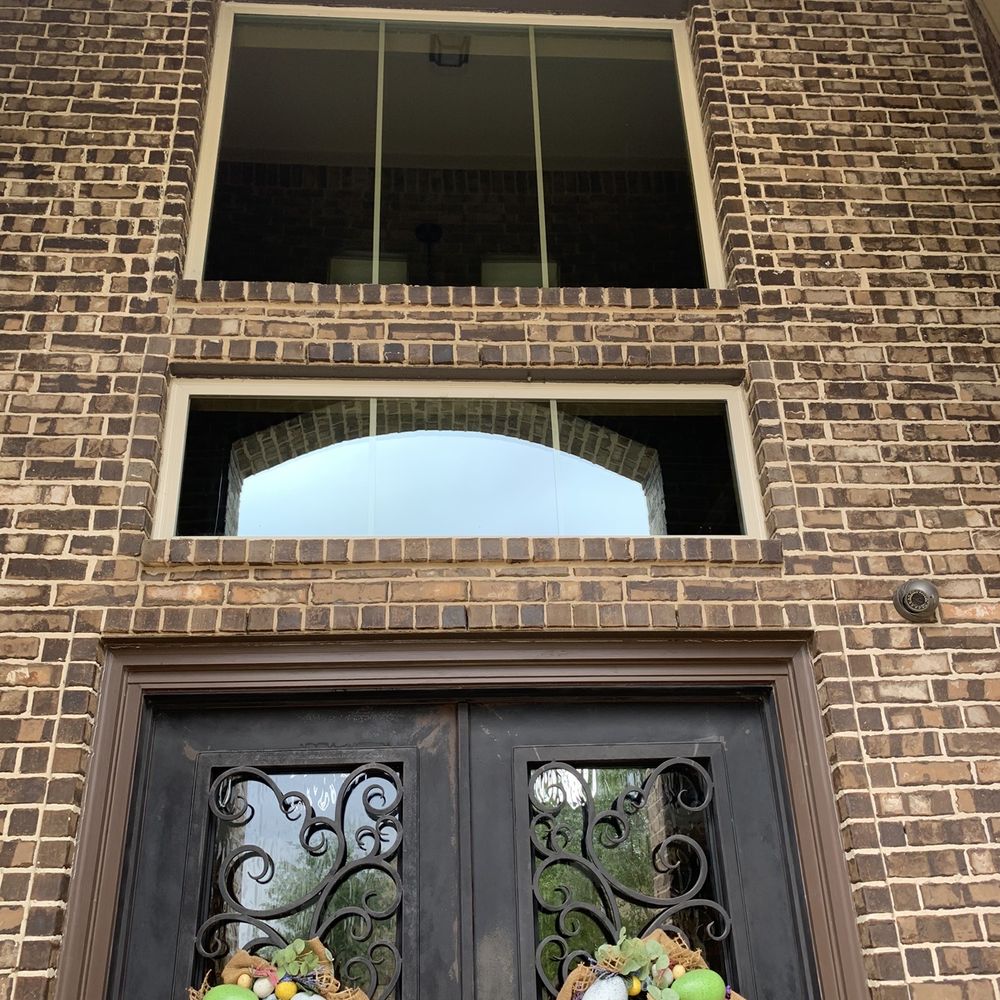 Front window clean with ease