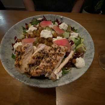 Earls Kitchen + Bar - Emerald salad - Cocktail Bars Near Me - Plano, Texas