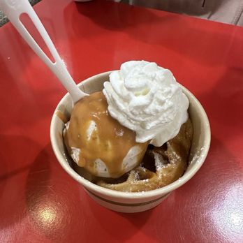 Smitten Ice Cream - Brookies 'N Cream - Ice Cream & Frozen Yogurt Near Me - San Francisco, California Smitten Ice Cream - Brookies 'N Cream - Ice Cream & Frozen Yogurt Near Me - San Francisco, California