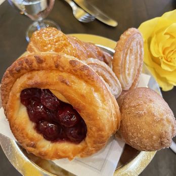 Tableau - Viennoiseries - Breakfast & Brunch Near Me - Las Vegas, Nevada Tableau - Viennoiseries - Breakfast & Brunch Near Me - Las Vegas, Nevada
