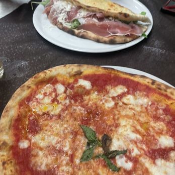 Gelateria Caribia - Pizza Near Me - Follonica, GR Gelateria Caribia - Pizza Near Me - Follonica, GR
