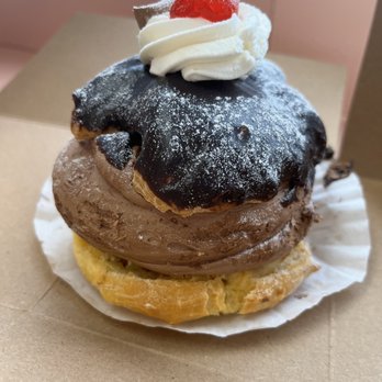 Heidelberg Pastry Shoppe - Bakeries Near Me - Arlington, Virginia