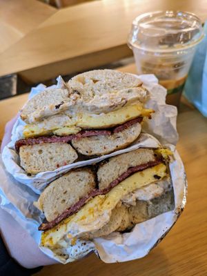 Everything Bagels by null