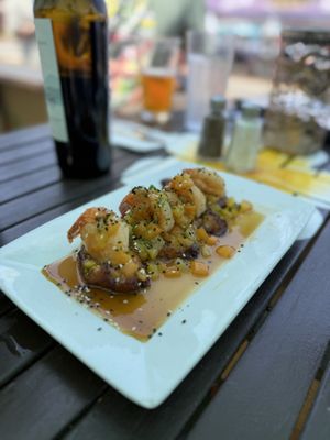 Mercedes Bar & Grille by null