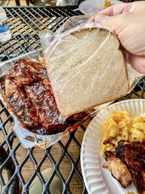 Everett & Jones Barbeque by null