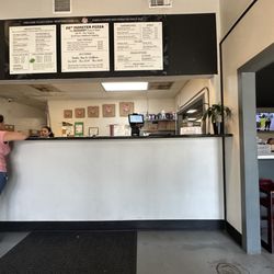 Jay's Pizza - Order and pick up counter