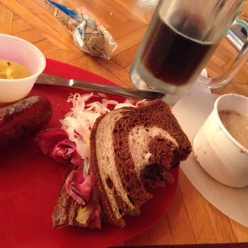 Ebner's Custom Meats - Sausage, pastrami, dunkel beer, smoked clam chowder - Delis Near Me - Canby, Oregon