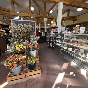 Pemberton Farms - entrance - Nurseries & Gardening Near Me - Cambridge, Massachusetts