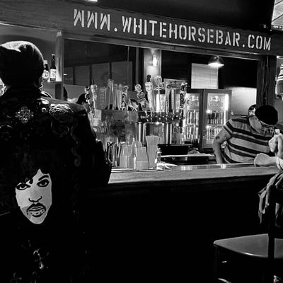 White Horse Inn by null