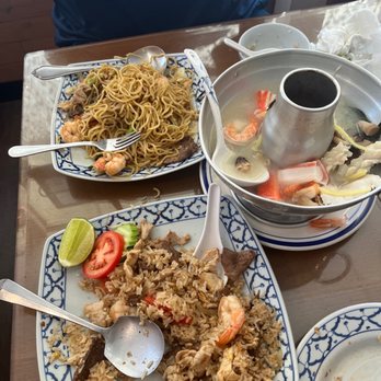 Chaba - Seafood soup, combination fried rice and combination chow mein - Thai Near Me - Cypress, California