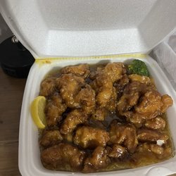 Chinese Inn Restaurant - Lemon chicken.