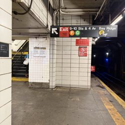 MTA - 4th Avenue - 9th St Subway Station - R platform all the way underground