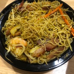 The Great Wall Restaurant - Singapore noodles