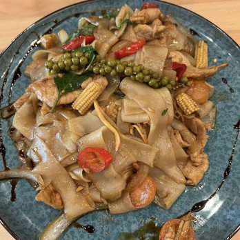 Manon - Thai Near Me - Fullerton, California