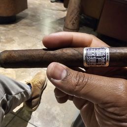 Chinese cigar! Chinese cigar!