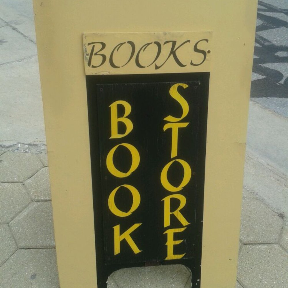 Anne's Book Store - Bookstores Near Me - Manistee, Michigan Anne's Book Store - Bookstores Near Me - Manistee, Michigan
