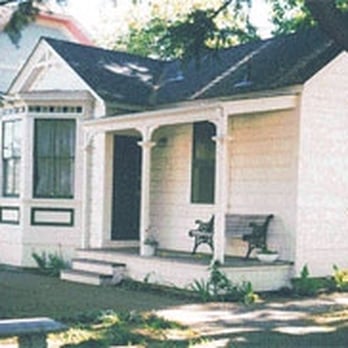 Santa Cruz Hostel - Hostels Near Me - Santa Cruz, California