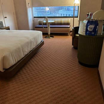 Downright Austin, A Renaissance Hotel - Room - Hotels Near Me - Austin, Texas