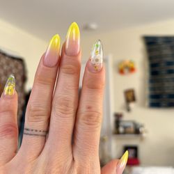Nails By Trish - Daisy inlay