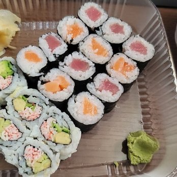 Aka Sushi - 6 rolls lunch special -california roll -salmon -tuna - Sushi Bars Near Me - Bristow, Virginia