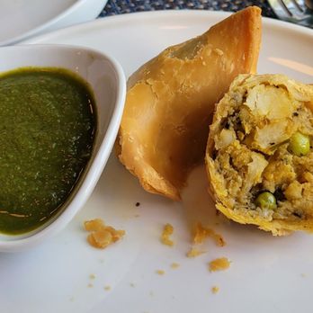 Dhanteraz Indian Fusion - Veg samosa. Perfect crust, great sauces - Indian Near Me - Chicago, Illinois Dhanteraz Indian Fusion - Veg samosa. Perfect crust, great sauces - Indian Near Me - Chicago, Illinois