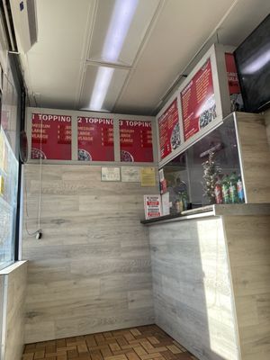 Romans Pizza by null