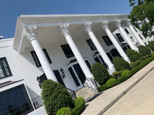 The White House Hotel by null