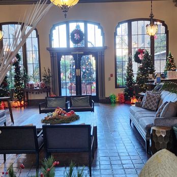 Costeaux - Petaluma - Bakeries Near Me - Petaluma, California