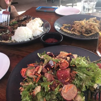 Aloha Mixed Plate - Hawaiian Near Me - Lahaina, Hawaii