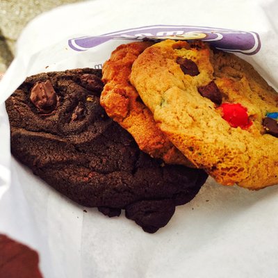 Insomnia Cookies by null