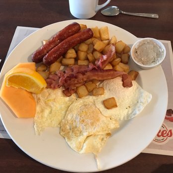 Mikes - The International breakfast - Pizza Near Me - Timmins, Ontario Mikes - The International breakfast - Pizza Near Me - Timmins, Ontario