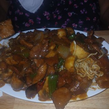 New China Cafe - Mongolian beef over white rice and noodles. - Chinese Near Me - Fresno, California New China Cafe - Mongolian beef over white rice and noodles. - Chinese Near Me - Fresno, California