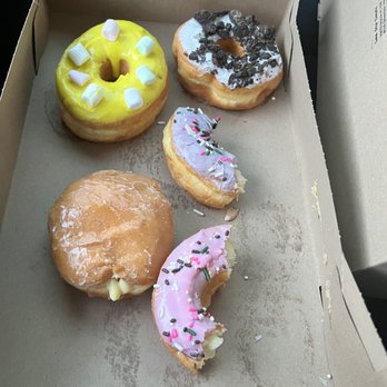 Lonestar Donuts - Donuts Near Me - Silverdale, Washington