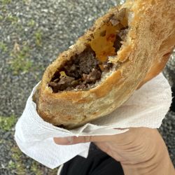 The Pastelillo's Castle - Churrasco y queso