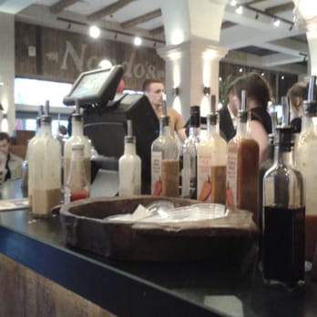 Nando's - Chicken Shop Near Me - Castleford, XWY