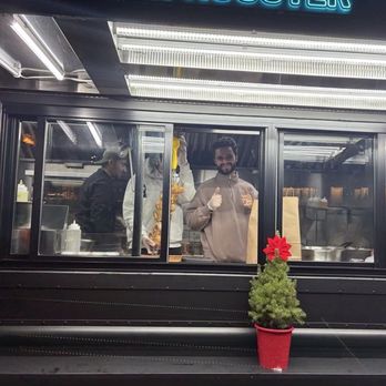 Don Rooster - The lovely staff at Ron Rooster!! - Food Trucks Near Me Don Rooster - The lovely staff at Ron Rooster!! - Food Trucks Near Me